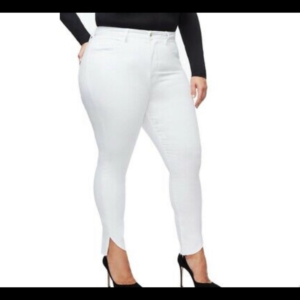 BNWT Good American Skinny Jeans with Cascade Hem